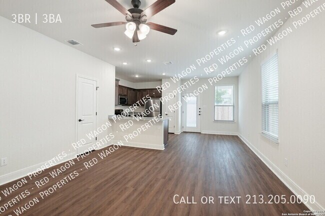 Building Photo - 2507 Lynwood Bnd