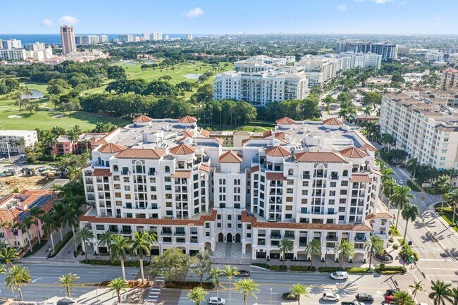 Building Photo - 200 E Palmetto Park Rd