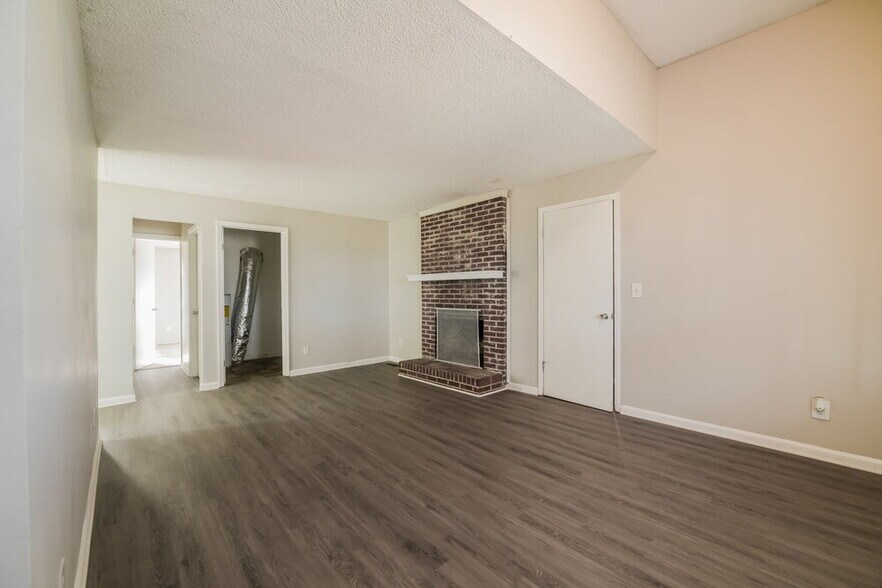 Building Photo - 44 Arnold Rd