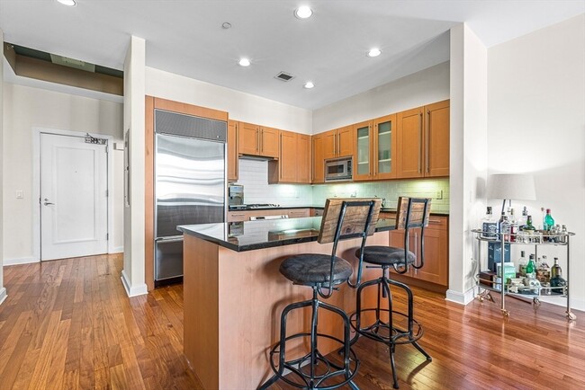Building Photo - 505 Tremont St