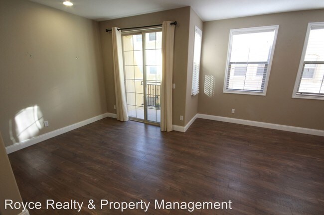 Building Photo - 2 br, 2.5 bath House - 5030 Juneberry Ct