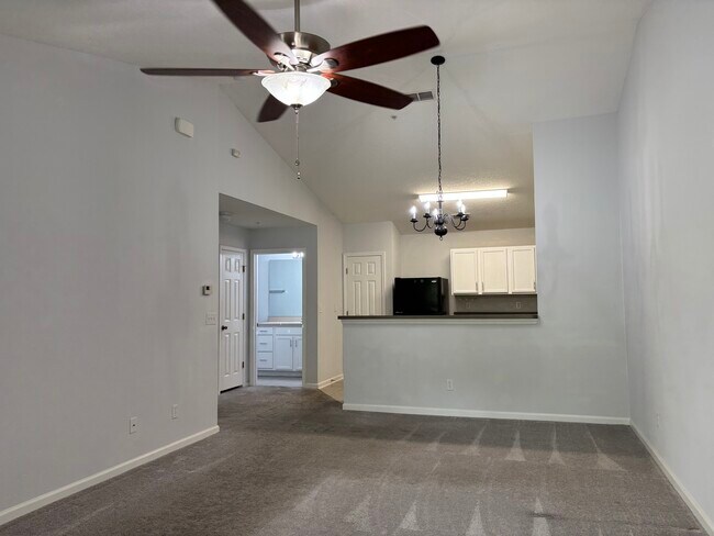 Building Photo - 575 Oakleaf Plantation Pkwy