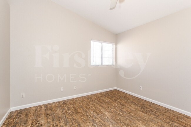 Building Photo - 12720 N 86th Dr