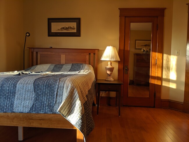 Bedroom 3 - 82 Hungerford Terrace