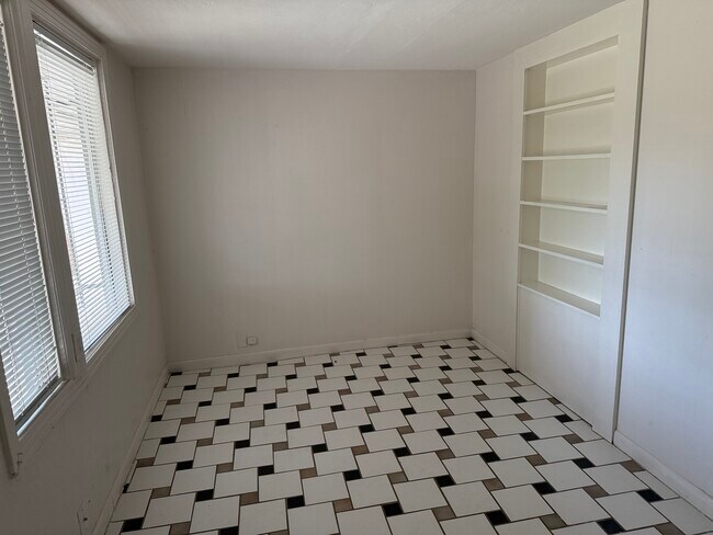 Building Photo - 2232 N 14th St