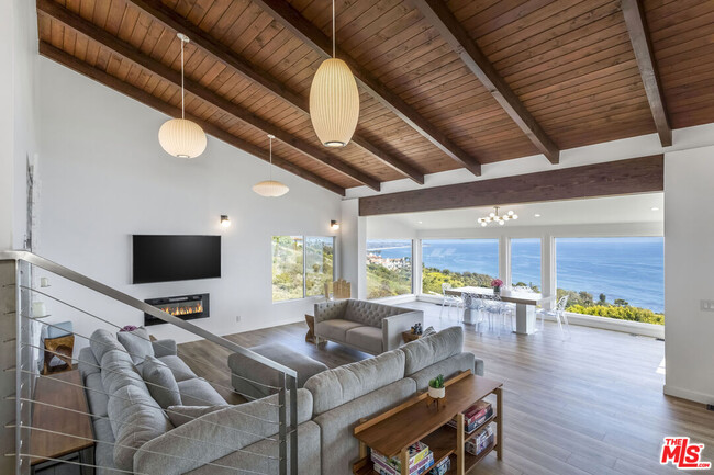 Building Photo - 32701 Vista De Los Ondas