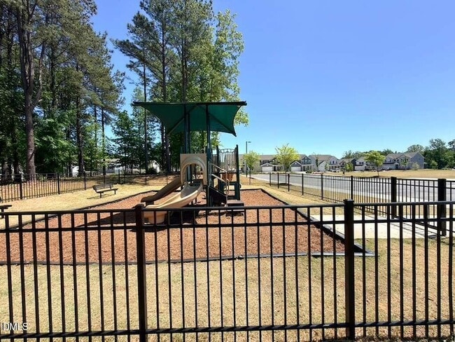 Building Photo - 218 Broomside Ave