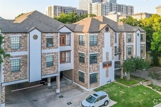 Building Photo - Vanderbilt #106