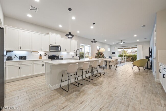 Building Photo - 3509 Pilot Cir