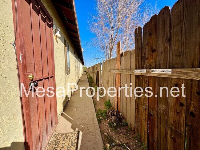 Building Photo - 16142 Orange St