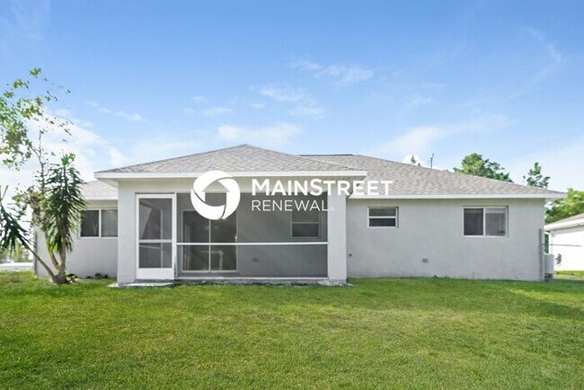 Building Photo - 3 Bedroom Pet-Friendly Home in Lehigh Acre...