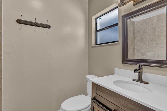 Building Photo - 6113 Yucca Dr