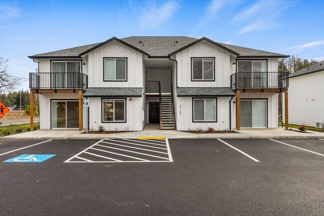 Building Photo - Your New Home Awaits: Enjoy 2 Weeks Free Rent on Select Units!