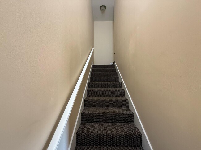 Building Photo - 4246 Dorel Dr