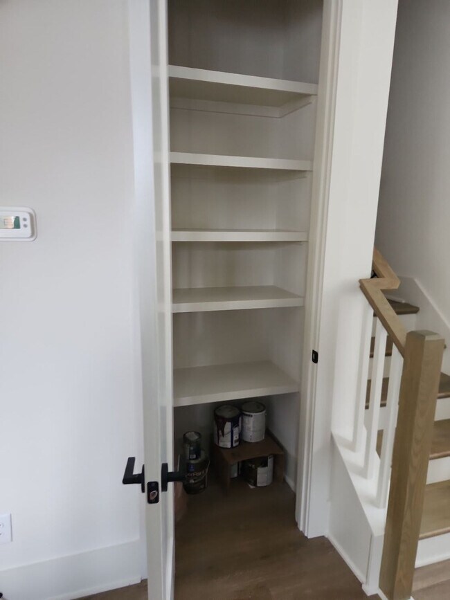 Building Photo - 1315 16th Ave S