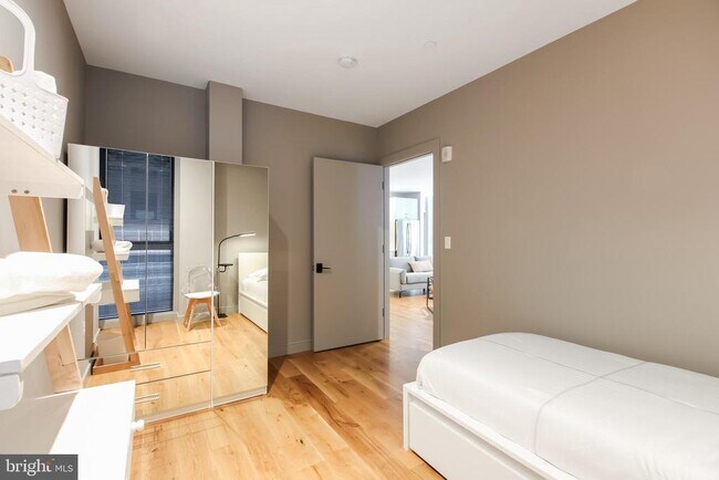 Building Photo - 448 K St NW