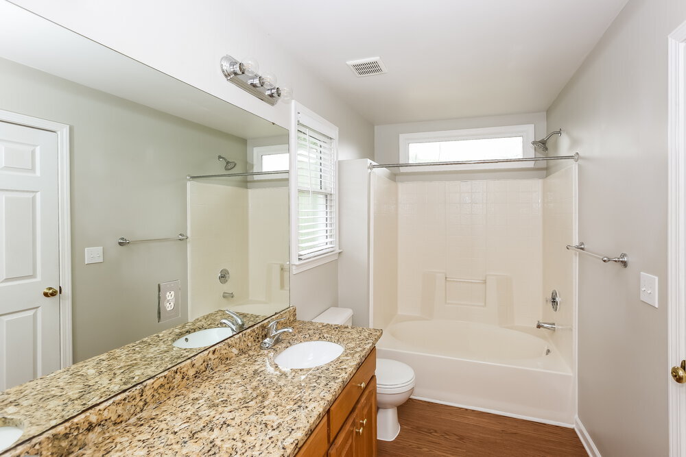 Building Photo - 9004 Mapledale Ct