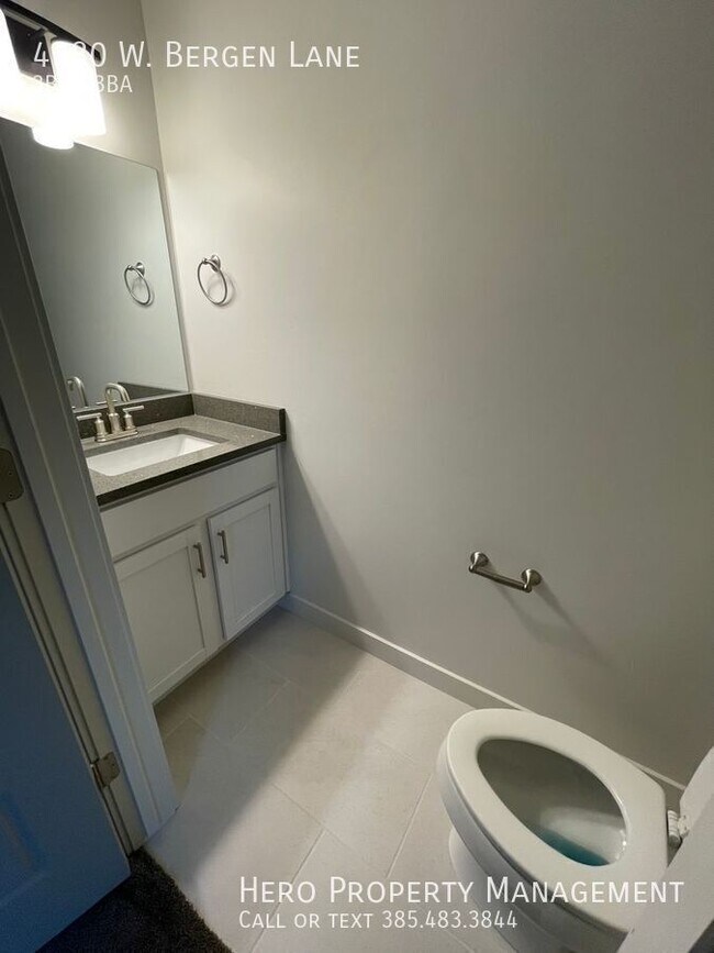 Building Photo - 4380 Bergen Ln