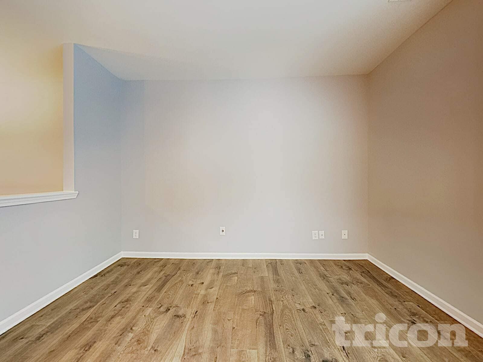 Building Photo - 3323 Lowland Dr