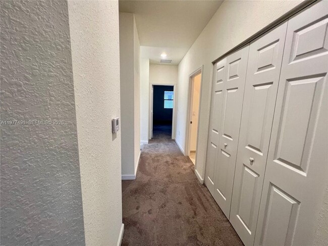 Building Photo - 15000 SW 119th Ln