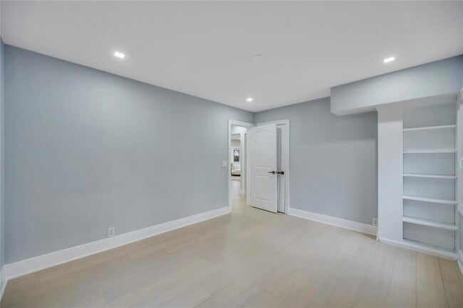 Building Photo - 503 Bayville Rd