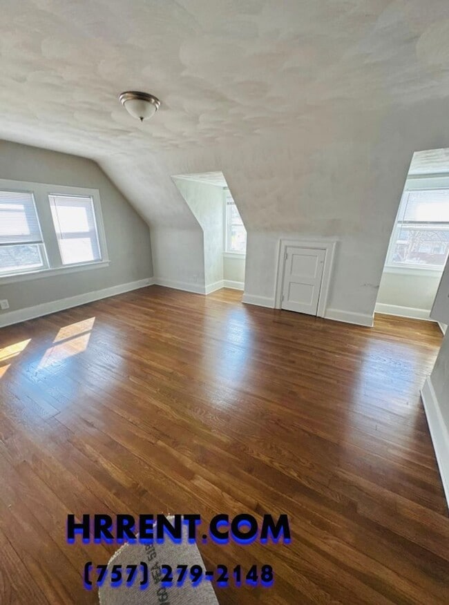 Building Photo - Newly Renovated 4 Bedroom 2 Bathroom 2 Story Home located in the Fairmount Park area of Norfolk!