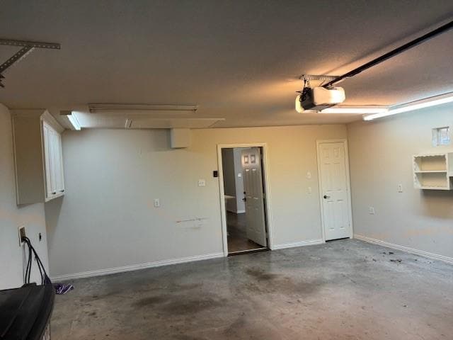 Building Photo - 106 Royal Crest Ct