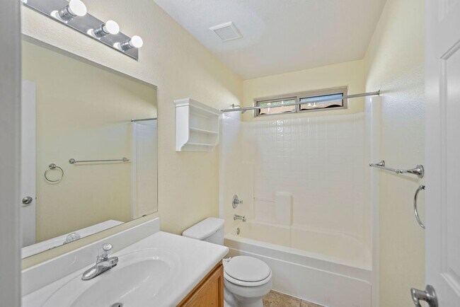 Building Photo - 4 Bedroom Home In Award Winning Vail Schoo...