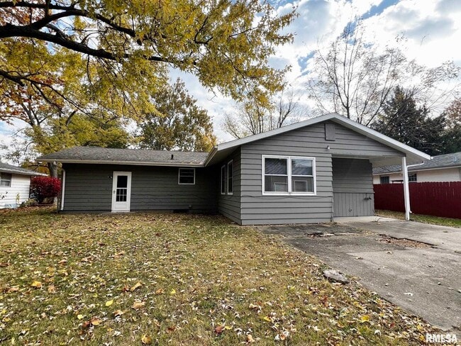 Building Photo - 2109 N Windermere Ave