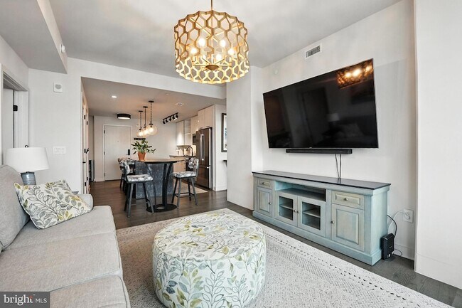 Building Photo - 70 N Street SE Unit 913