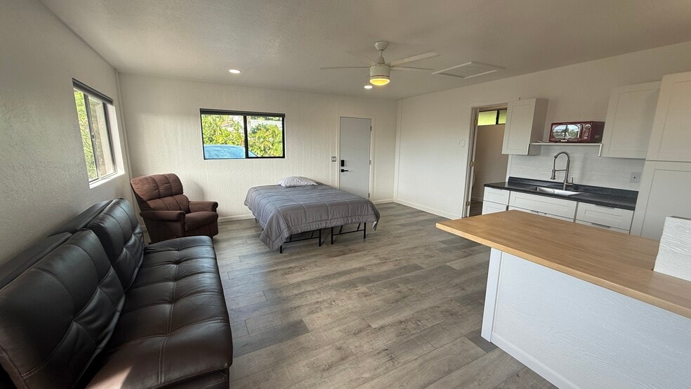 Building Photo - 68-1806 Auhili Loop