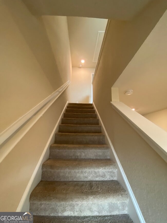 Building Photo - 347 Augusta Woods Dr