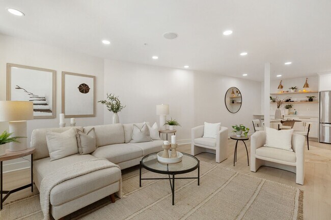 Building Photo - STUNNING 4 Level Fells Point Rowhome! WITH...