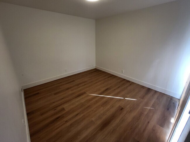 Building Photo - 3351 E Andy St