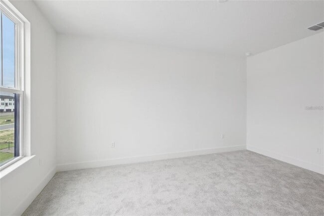 Building Photo - 15083 Grv Lk Dr