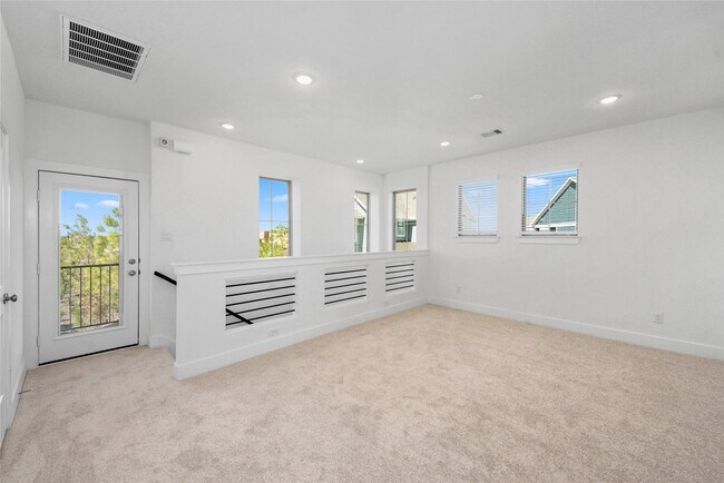 Building Photo - 18823 River Overlook Ct