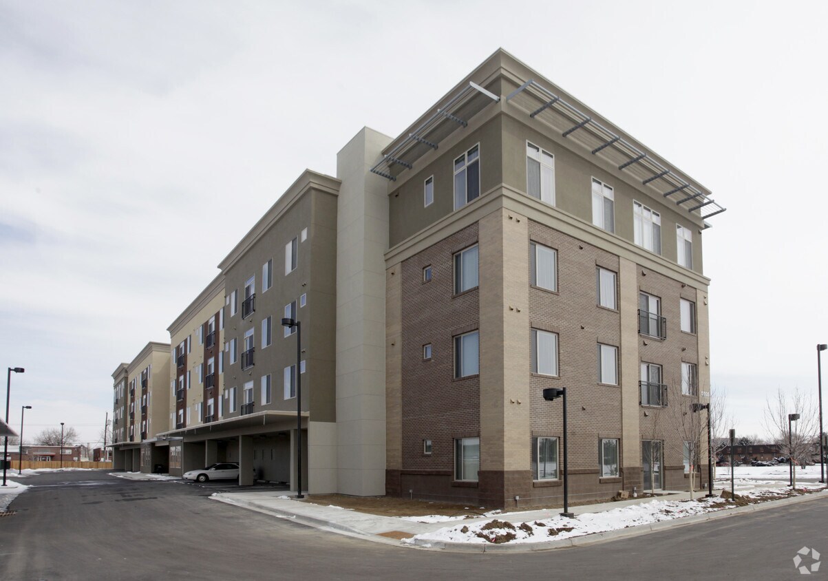 Edge Point Apartments Income Restricted Aurora