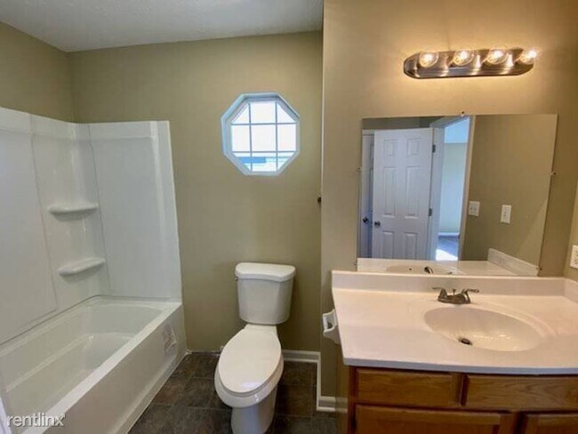 Building Photo - 3 br, 2.5 bath House - 6364 Titania Drive