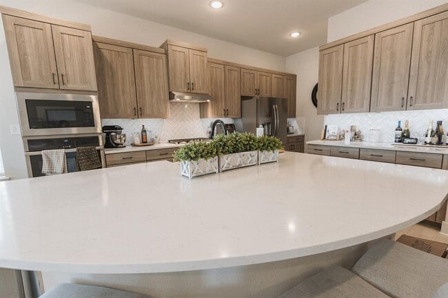 Building Photo - 808 Karst Cv