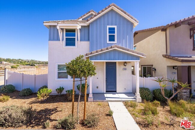 Primary Photo - 27639 Sawtooth Ln