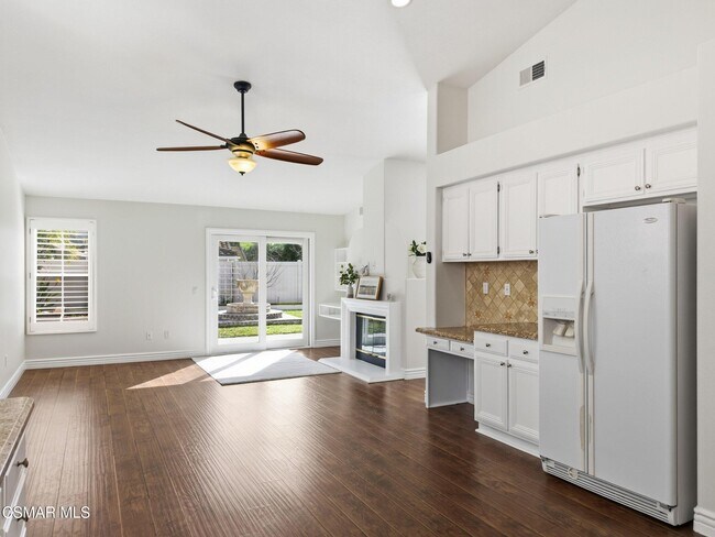 Building Photo - 1698 Ramona Dr