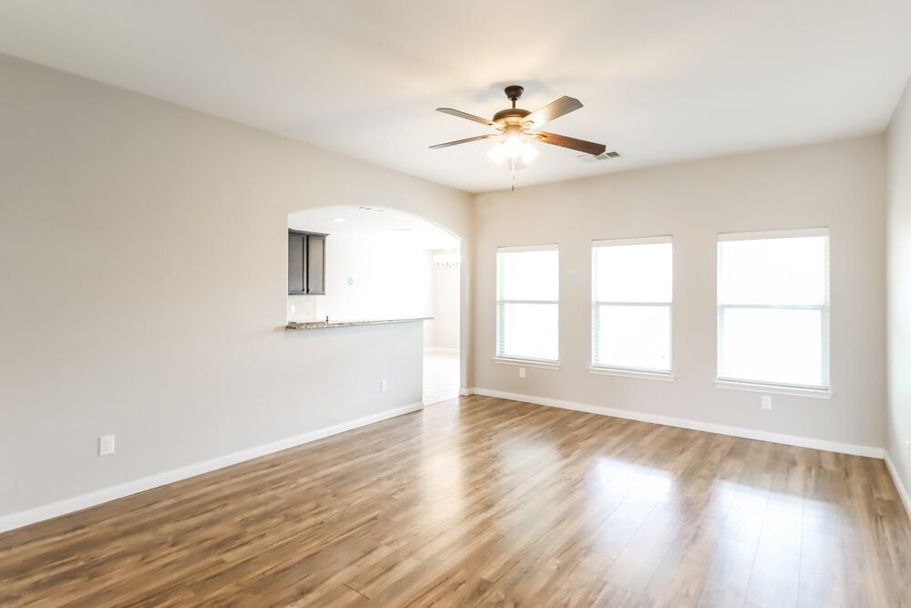 Building Photo - 2720 Silver Sage Dr