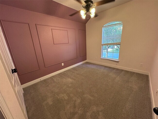 Building Photo - 31322 Evergreen Park Ln
