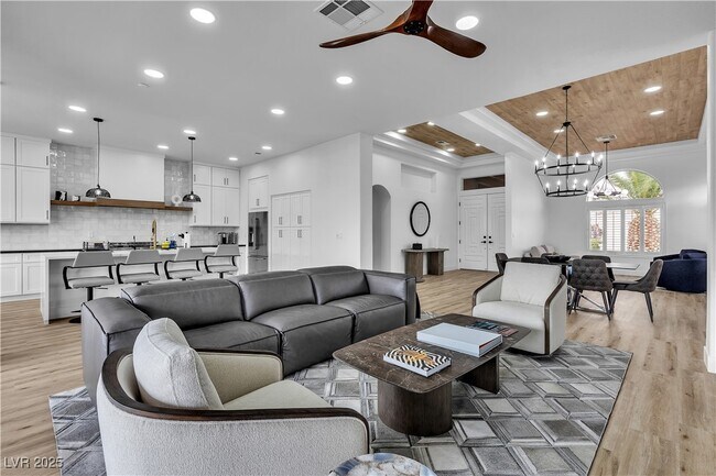 Building Photo - 9513 Villa Ridge Dr