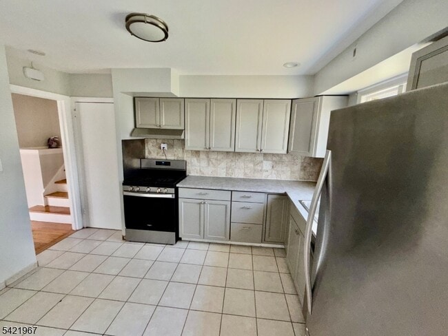 Building Photo - 25 Huck Rd