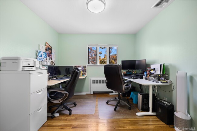 Building Photo - 2 York Ave