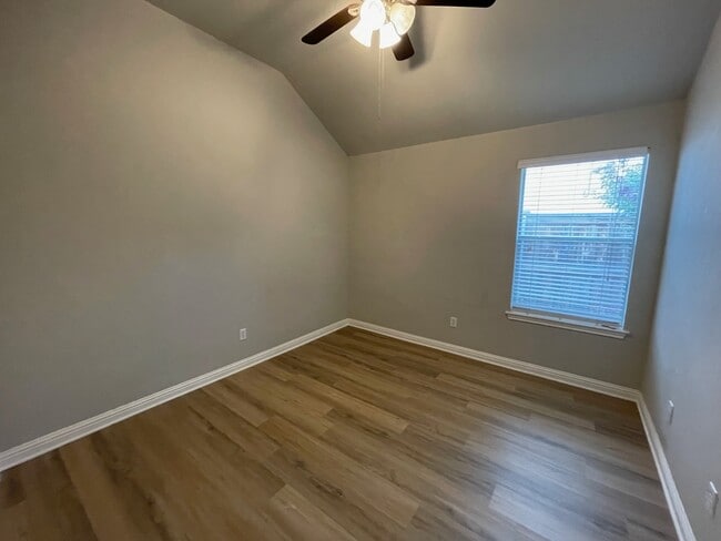Building Photo - 10025 Mount Rainier Dr