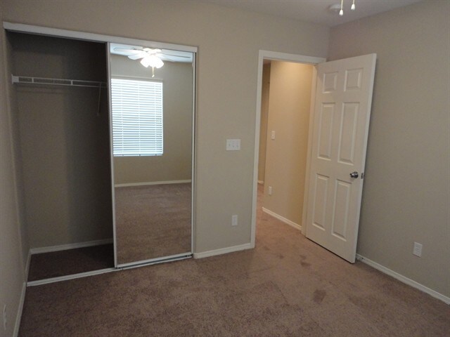 Building Photo - 8232 Wildwood Glen Dr