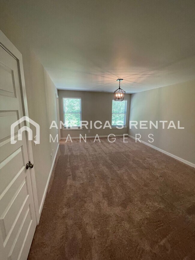 Building Photo - Home for Rent in Cullman, AL!! Available to view NOW!!! Sign a lease by 2/28 to receive HALF OFF ...