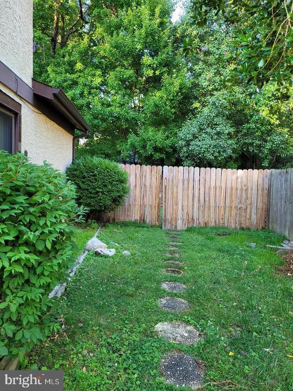 Building Photo - 48 Peregrine Dr